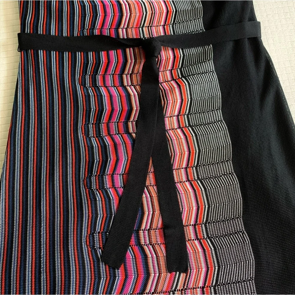 NWT Trina Turk zigzag knit dress - Picture 8 of 16